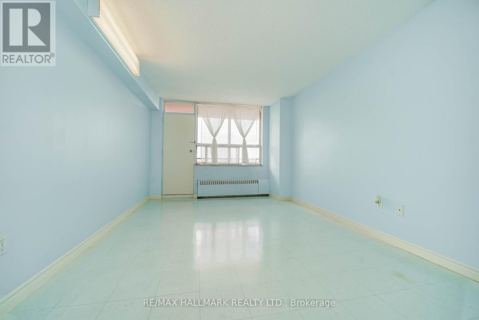 411 - 50 Lotherton Pathway, Toronto, Ontario  M6B 2G7 - Photo 7 - W12655498