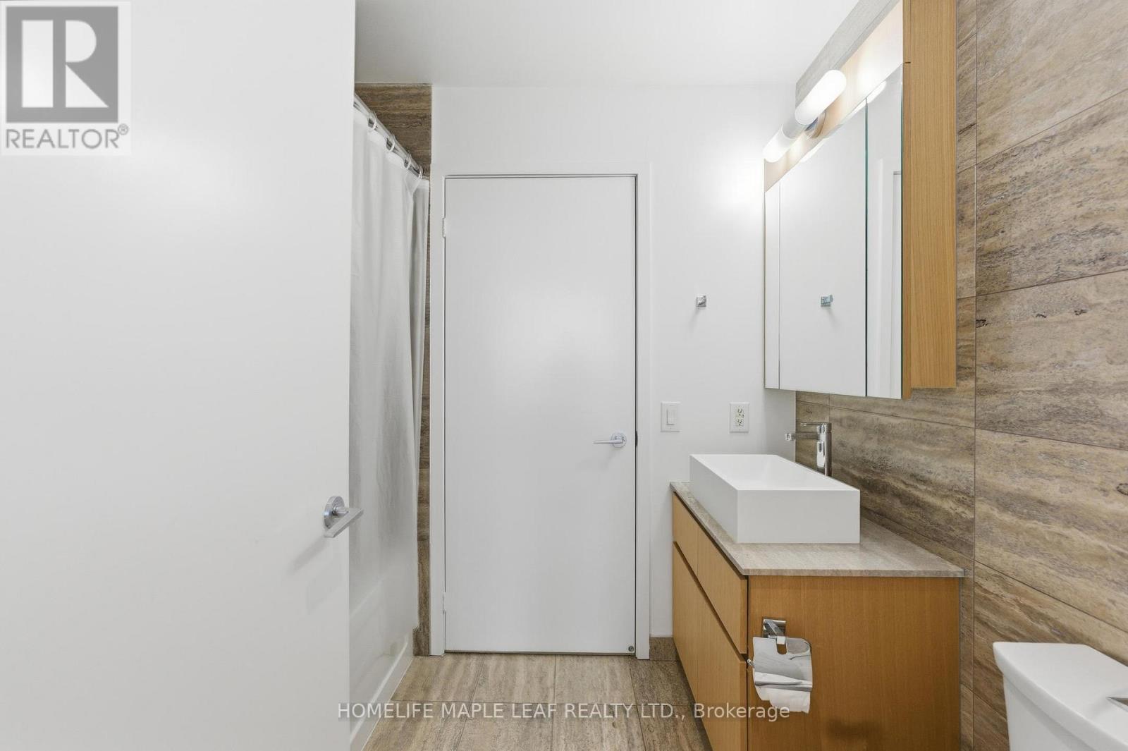3916 - 15 Iceboat Terrace, Toronto, Ontario  M5V 4A5 - Photo 25 - C12654152