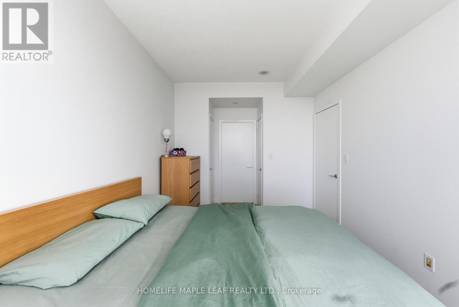 3916 - 15 Iceboat Terrace, Toronto, Ontario  M5V 4A5 - Photo 22 - C12654152