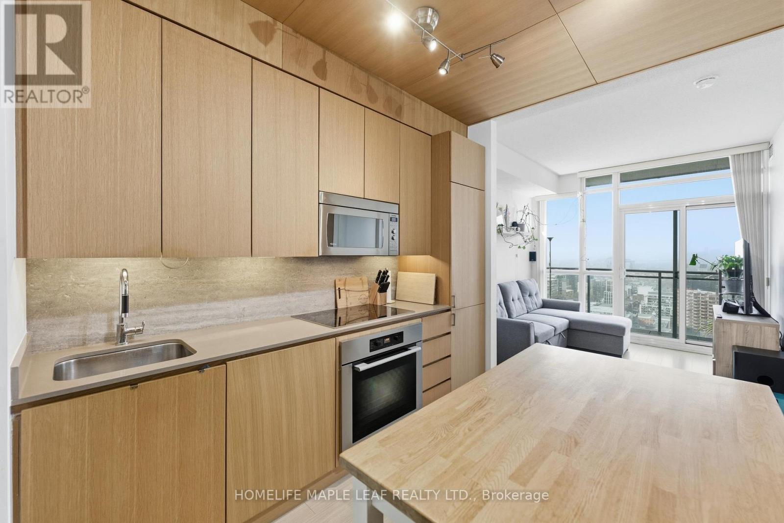 3916 - 15 Iceboat Terrace, Toronto, Ontario  M5V 4A5 - Photo 9 - C12654152