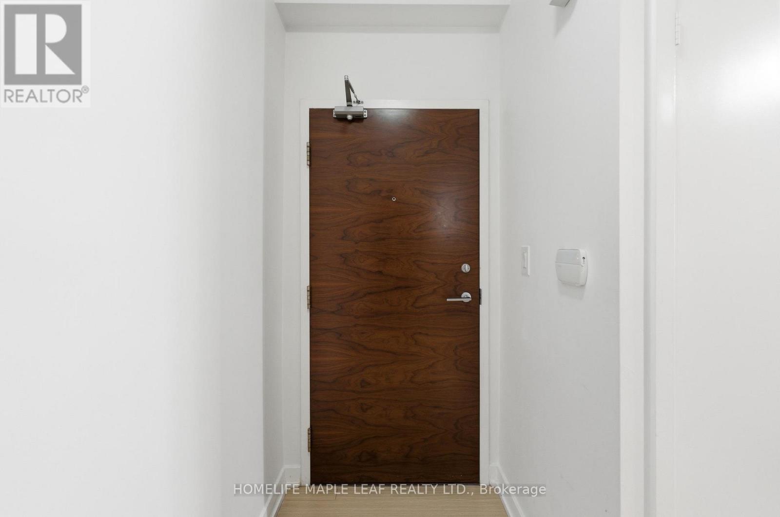 3916 - 15 Iceboat Terrace, Toronto, Ontario  M5V 4A5 - Photo 3 - C12654152