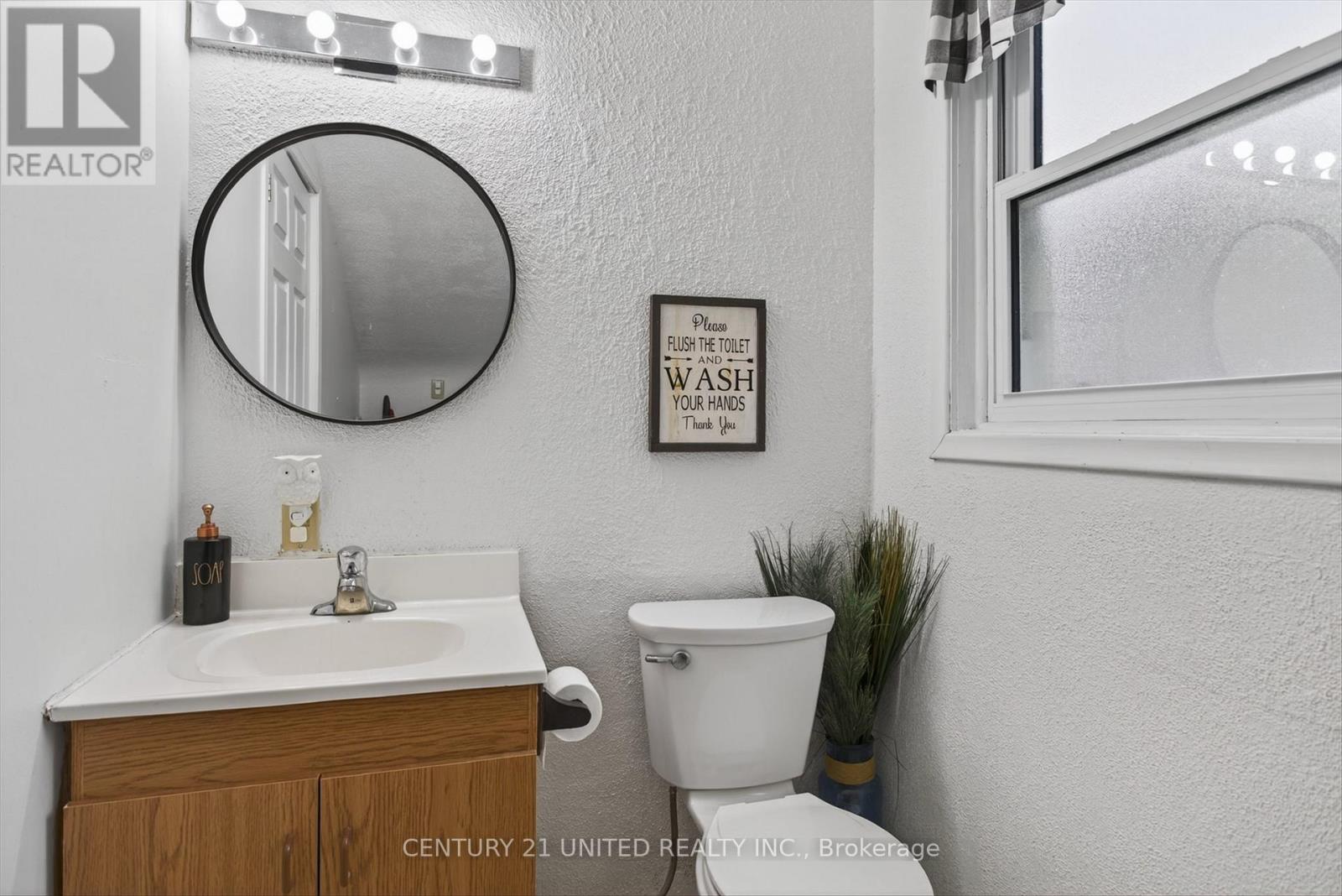 71 Bond Street W, Kawartha Lakes, Ontario  K9V 3R5 - Photo 23 - X12655636