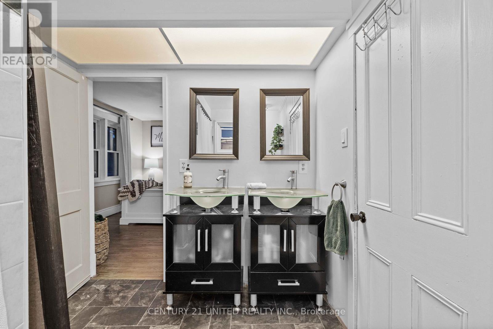 71 Bond Street W, Kawartha Lakes, Ontario  K9V 3R5 - Photo 28 - X12655636