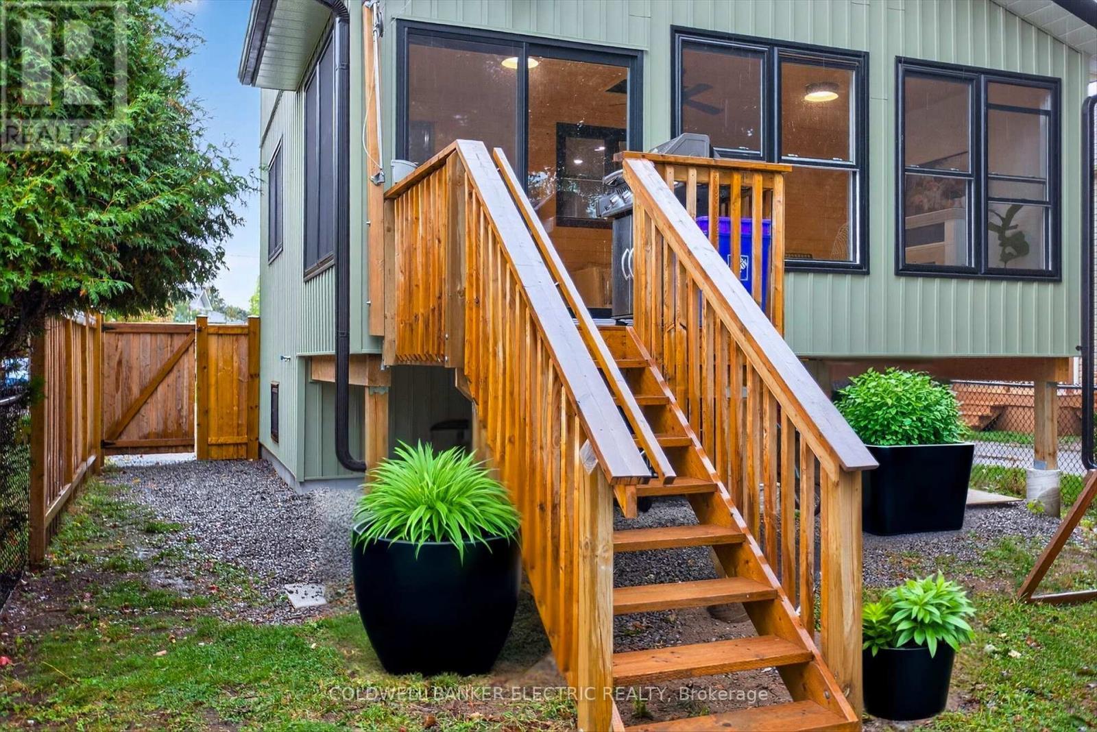 220 Rogers Street, Peterborough, Ontario  K9H 1W3 - Photo 39 - X12655638