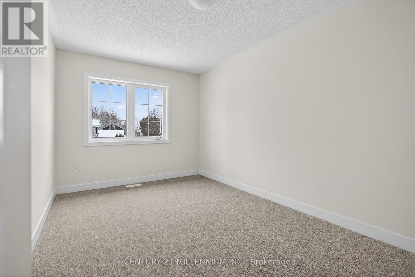 104 Walden Drive, Shelburne, Ontario  L9V 3Y1 - Photo 9 - X12409853