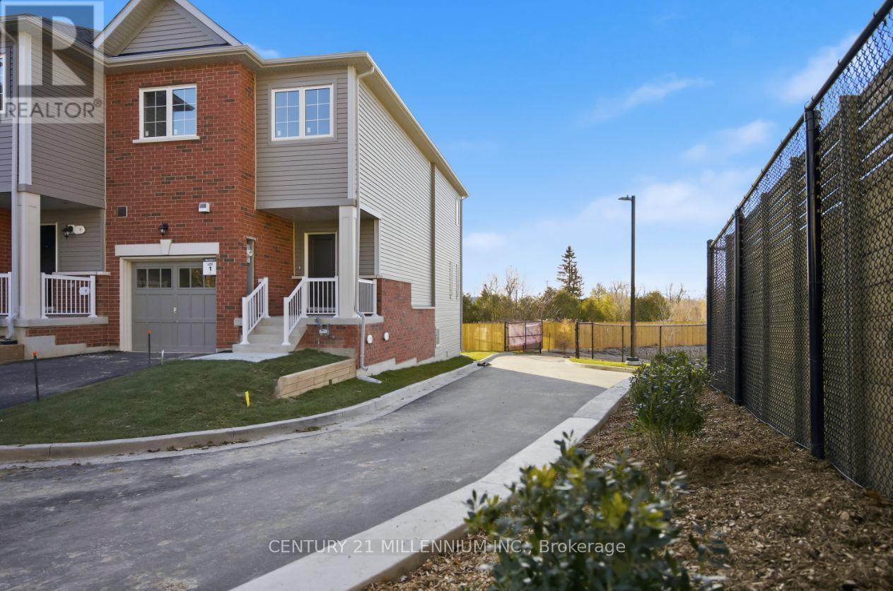 104 Walden Drive, Shelburne, Ontario  L9V 3Y1 - Photo 2 - X12409853