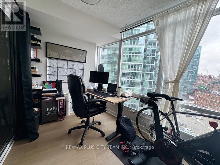 1601 - 373 Front Street, Toronto, Ontario  M5V 3R7 - Photo 3 - C12655630