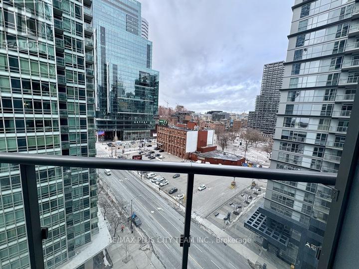 1601 - 373 Front Street, Toronto, Ontario  M5V 3R7 - Photo 9 - C12655630