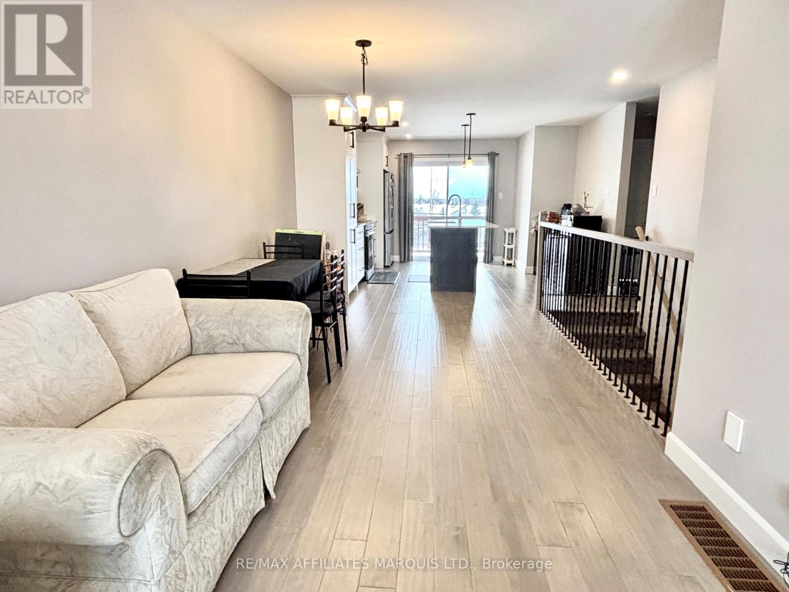 26 Portland Drive, Cornwall, Ontario  K6H 0J4 - Photo 8 - X12655620