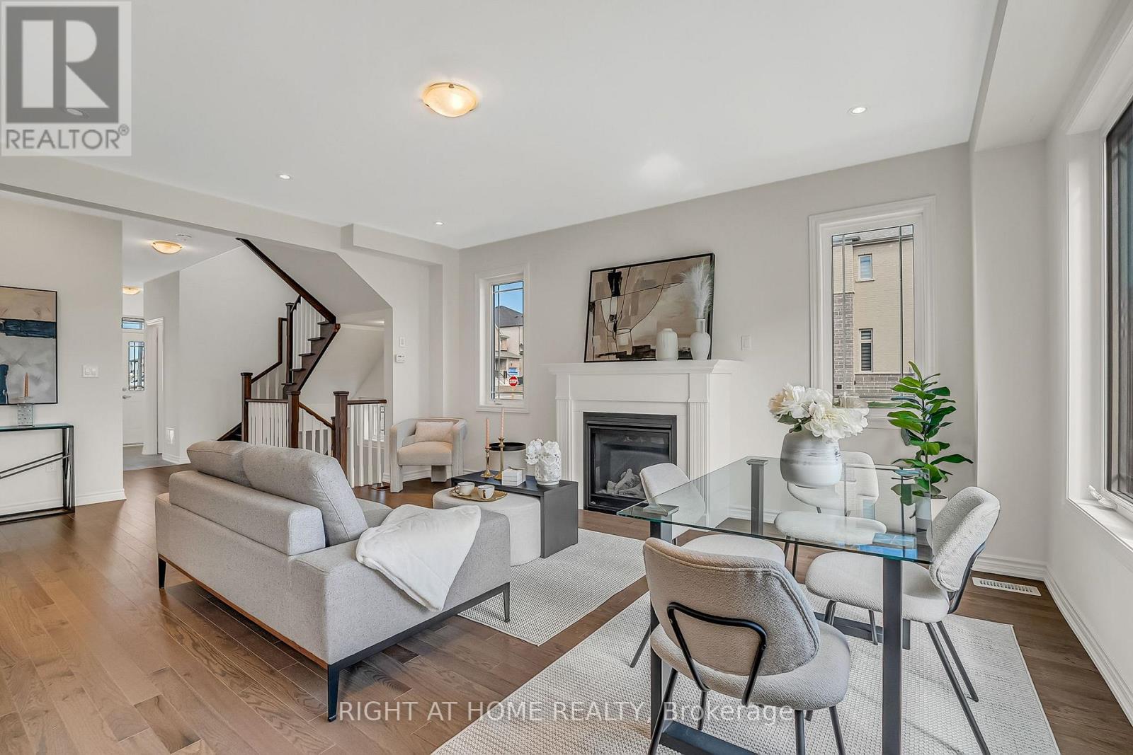 2091 Hallandale Street, Oshawa, Ontario  L1L 0T9 - Photo 11 - E12655580