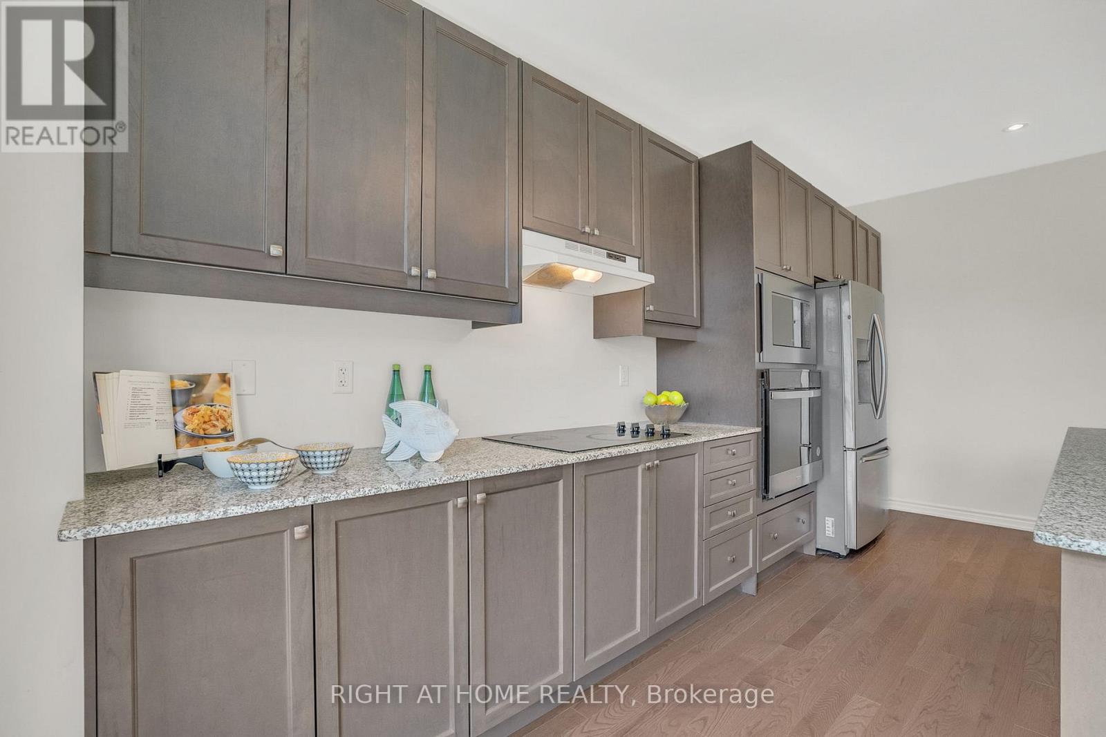 2091 Hallandale Street, Oshawa, Ontario  L1L 0T9 - Photo 18 - E12655580