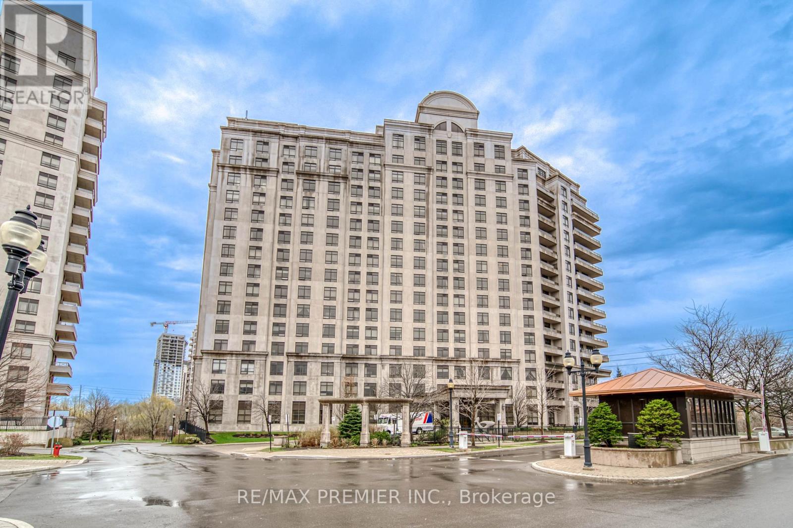 1201 - 9235 JANE STREET, Vaughan, Ontario