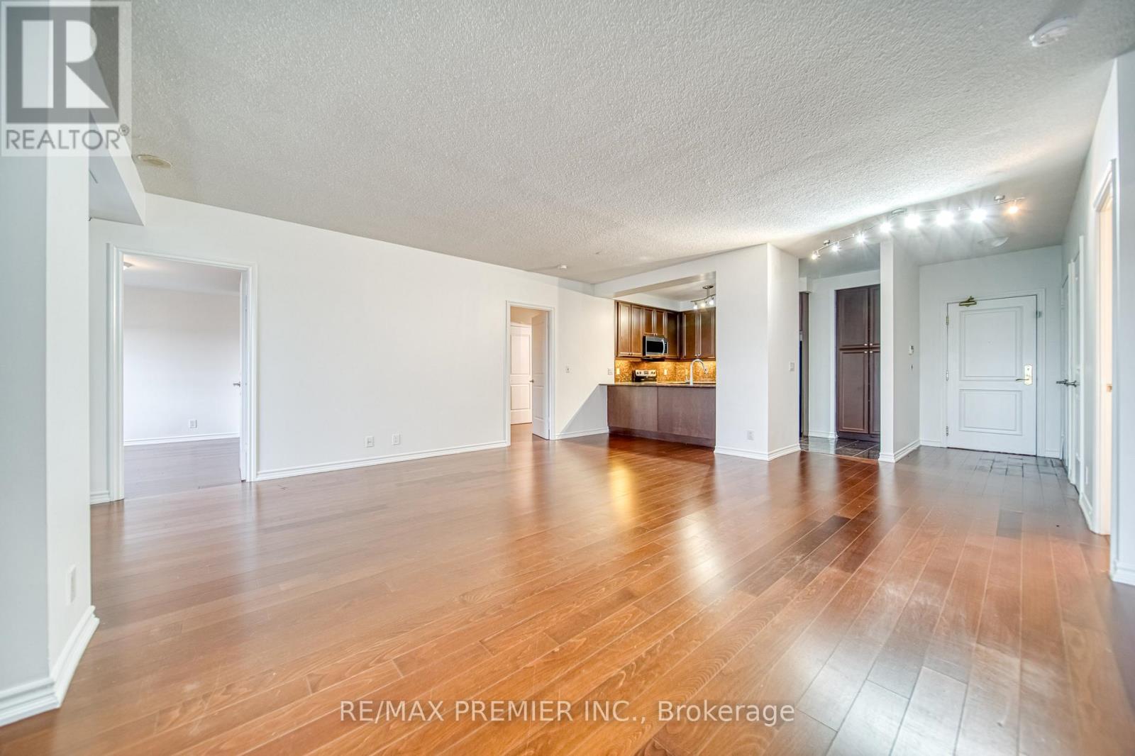 1201 - 9235 Jane Street, Vaughan, Ontario  L6A 0J7 - Photo 11 - N12655598