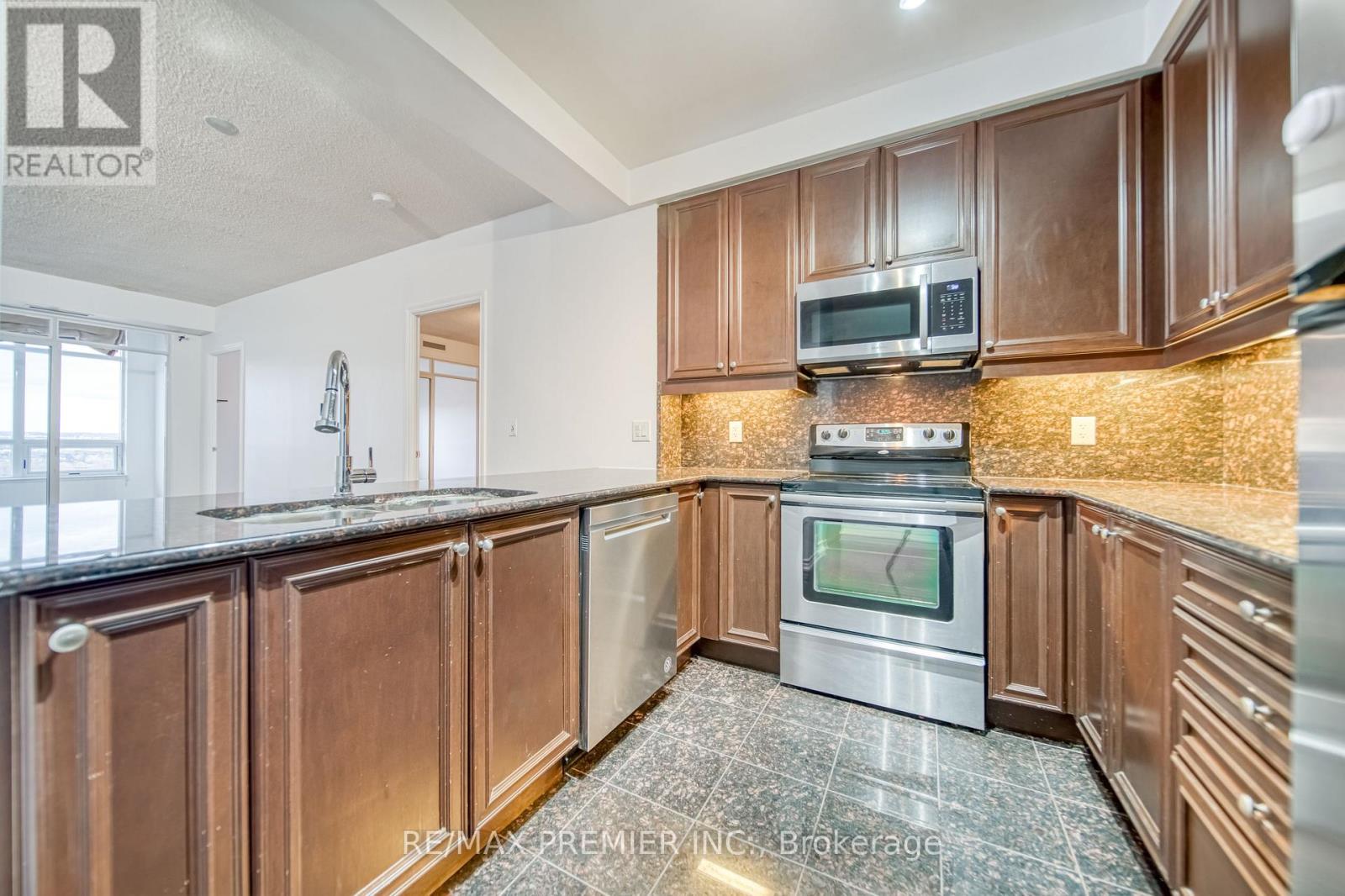 1201 - 9235 Jane Street, Vaughan, Ontario  L6A 0J7 - Photo 15 - N12655598