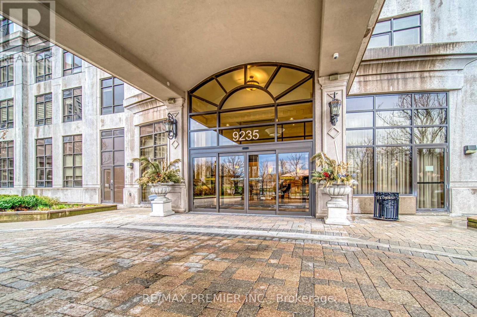 1201 - 9235 Jane Street, Vaughan, Ontario  L6A 0J7 - Photo 3 - N12655598