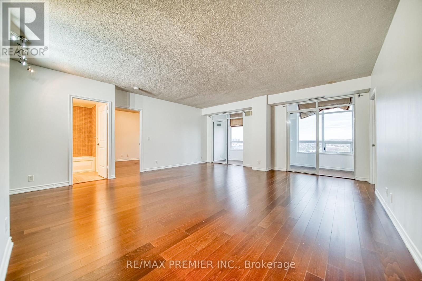 1201 - 9235 Jane Street, Vaughan, Ontario  L6A 0J7 - Photo 9 - N12655598