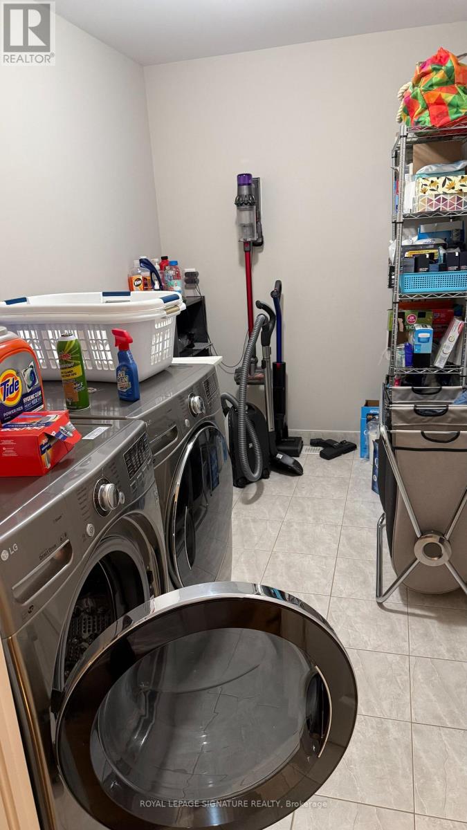 165 Wheat Boom Drive S, Oakville, Ontario  L6H 0M8 - Photo 12 - W12655628