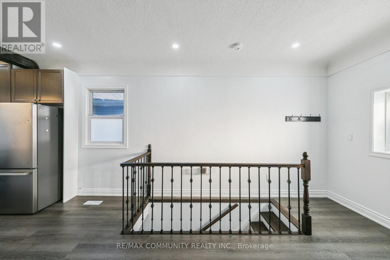 46 East 7th Street, Hamilton, Ontario  L9A 3G8 - Photo 17 - X12655596