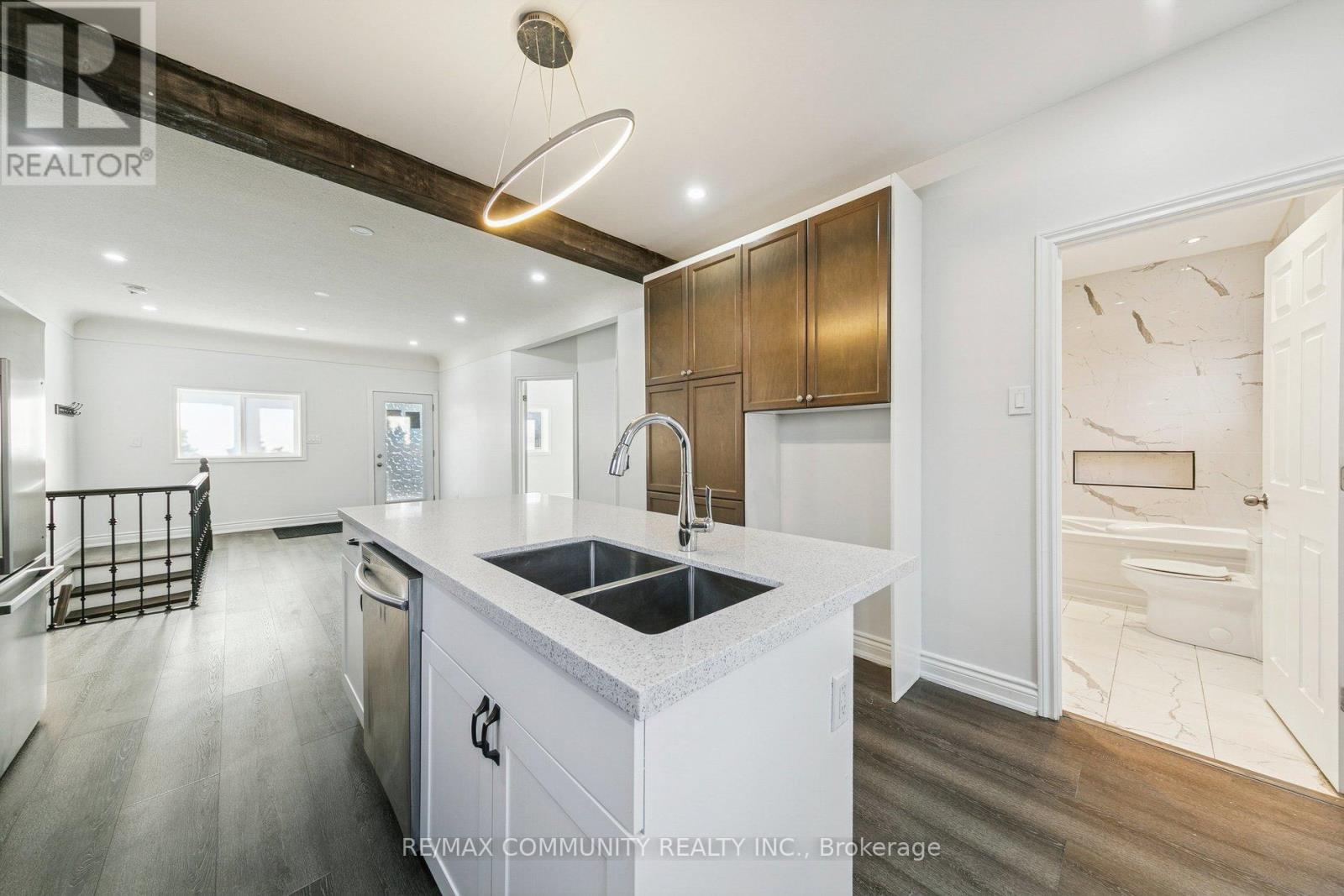 46 East 7th Street, Hamilton, Ontario  L9A 3G8 - Photo 28 - X12655596