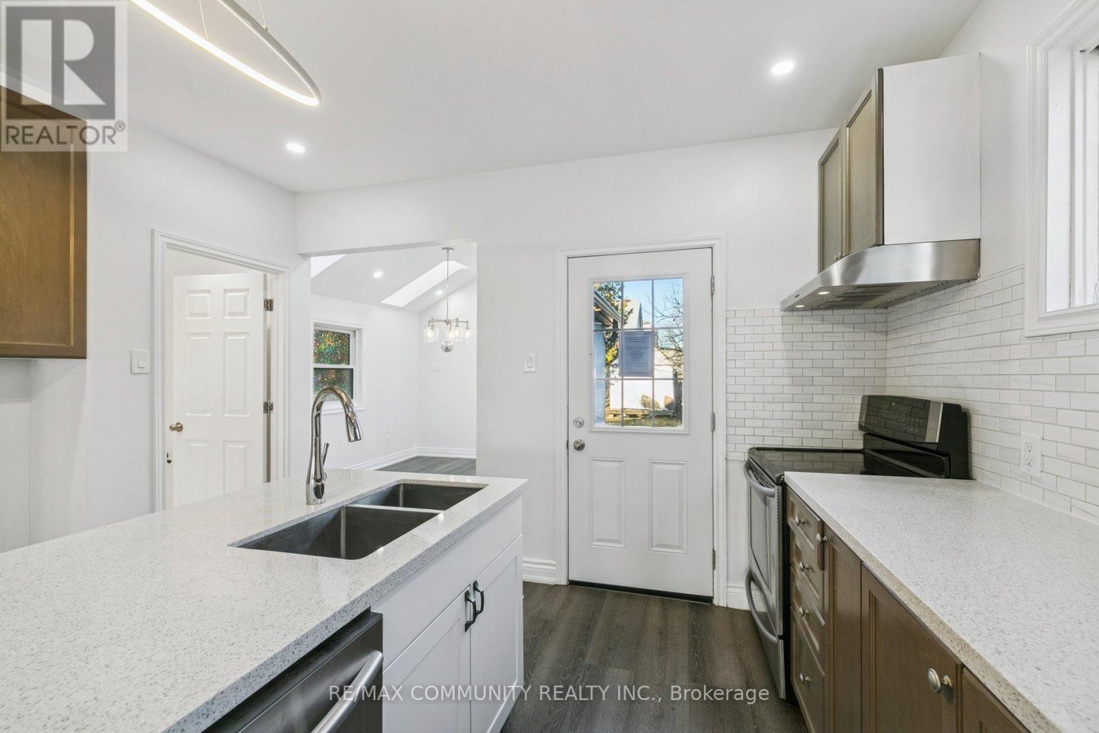 46 East 7th Street, Hamilton, Ontario  L9A 3G8 - Photo 32 - X12655596