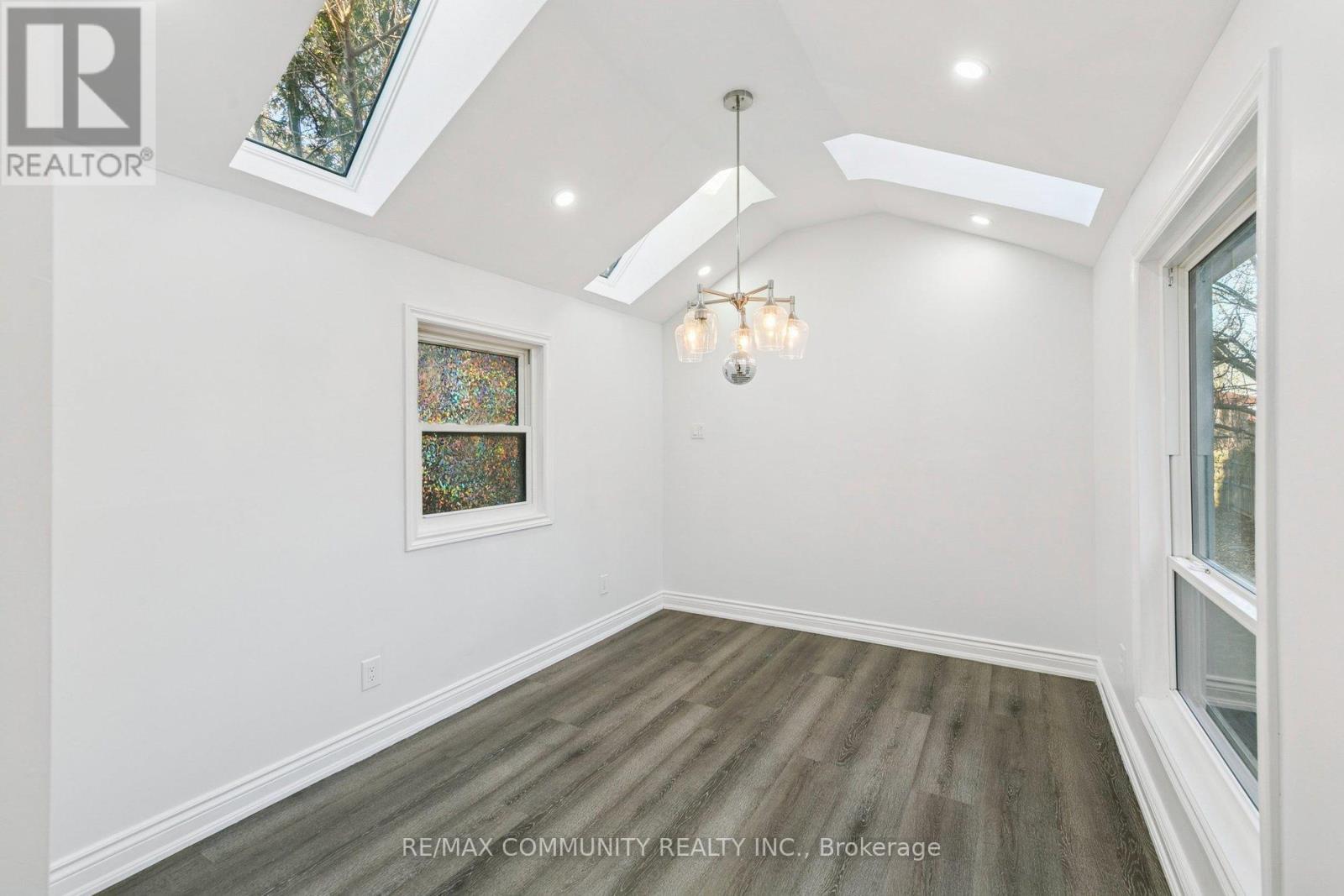 46 East 7th Street, Hamilton, Ontario  L9A 3G8 - Photo 33 - X12655596