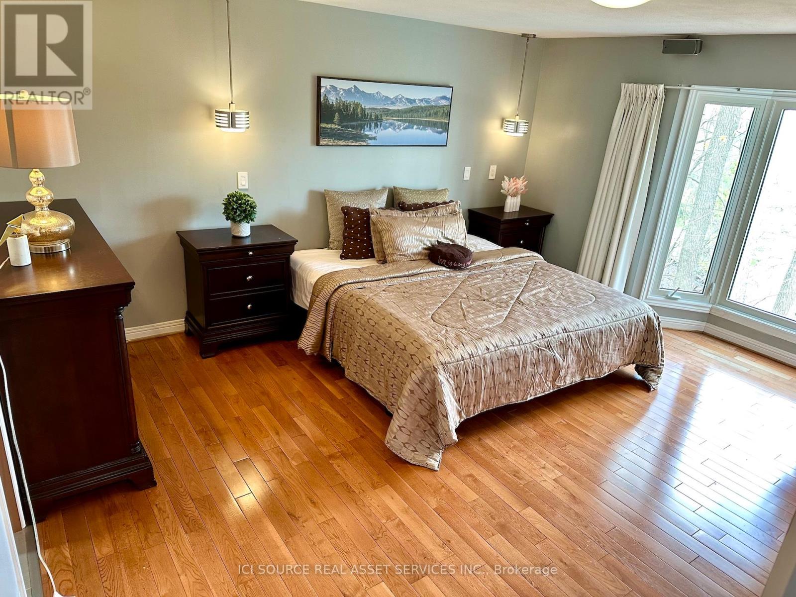 350 Sarnia Road, London North (North K), Ontario  N6G 1N3 - Photo 4 - X12655602