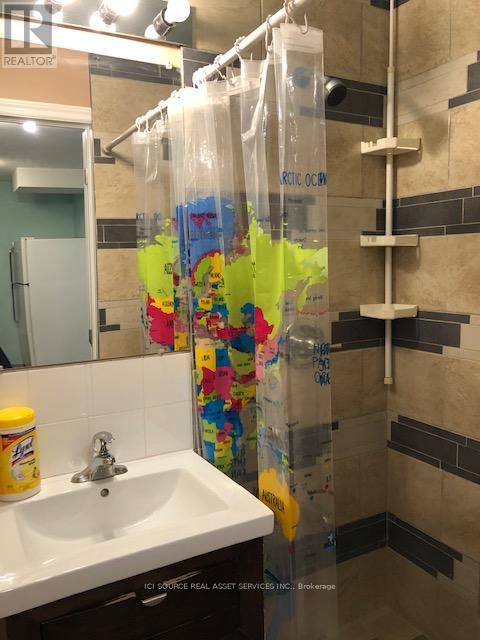 350 Sarnia Road, London North (North K), Ontario  N6G 1N3 - Photo 9 - X12655602