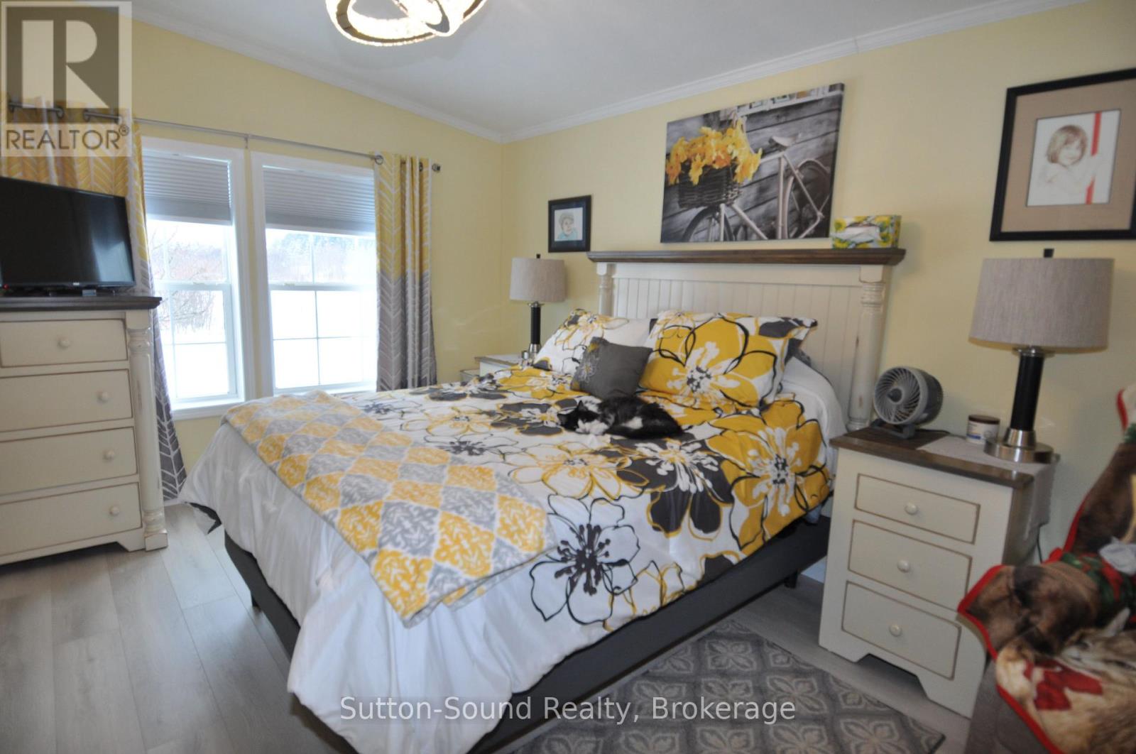 144 Rosewood Drive, Georgian Bluffs, Ontario  N4K 5N5 - Photo 17 - X12655698