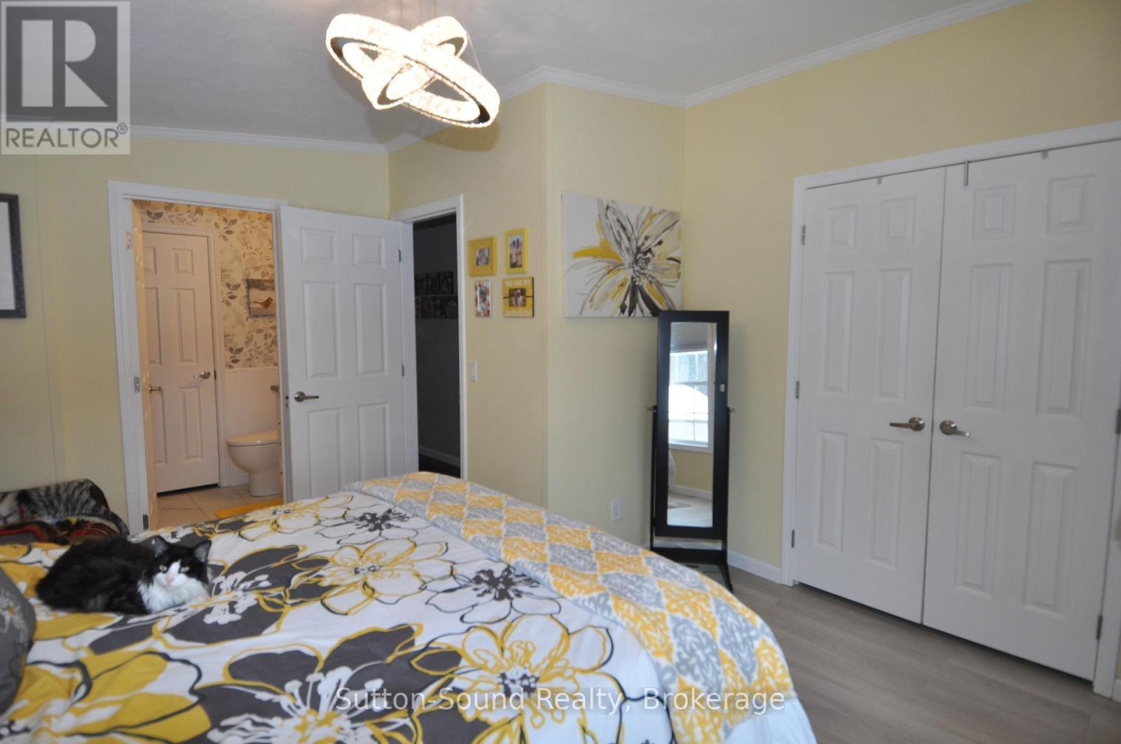 144 Rosewood Drive, Georgian Bluffs, Ontario  N4K 5N5 - Photo 19 - X12655698