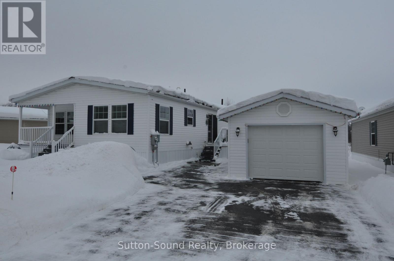 144 Rosewood Drive, Georgian Bluffs, Ontario  N4K 5N5 - Photo 2 - X12655698