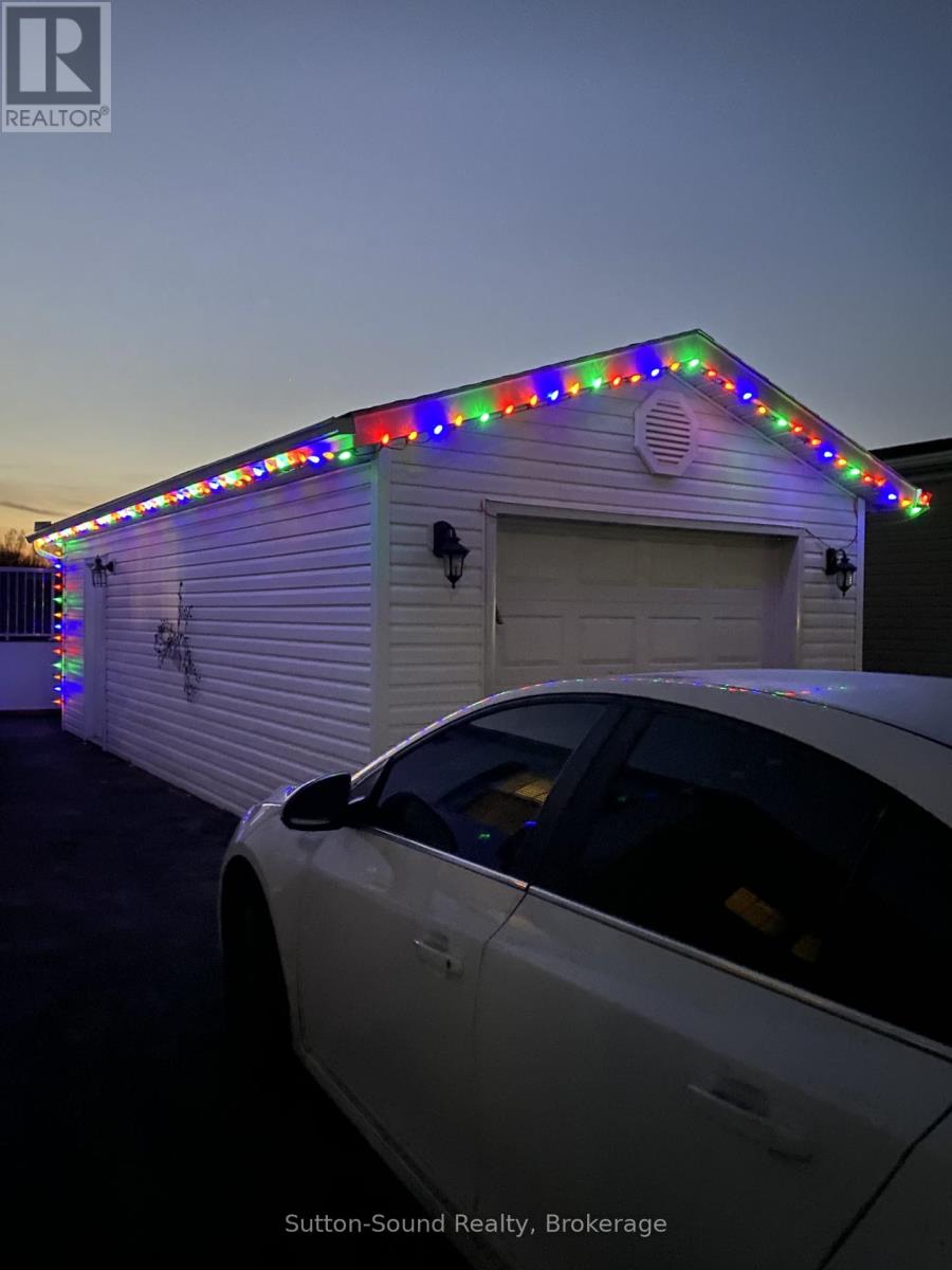 144 Rosewood Drive, Georgian Bluffs, Ontario  N4K 5N5 - Photo 28 - X12655698