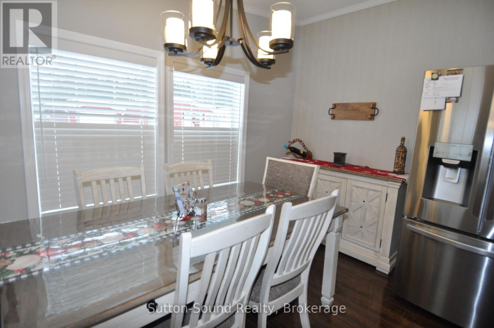 144 Rosewood Drive, Georgian Bluffs, Ontario  N4K 5N5 - Photo 8 - X12655698