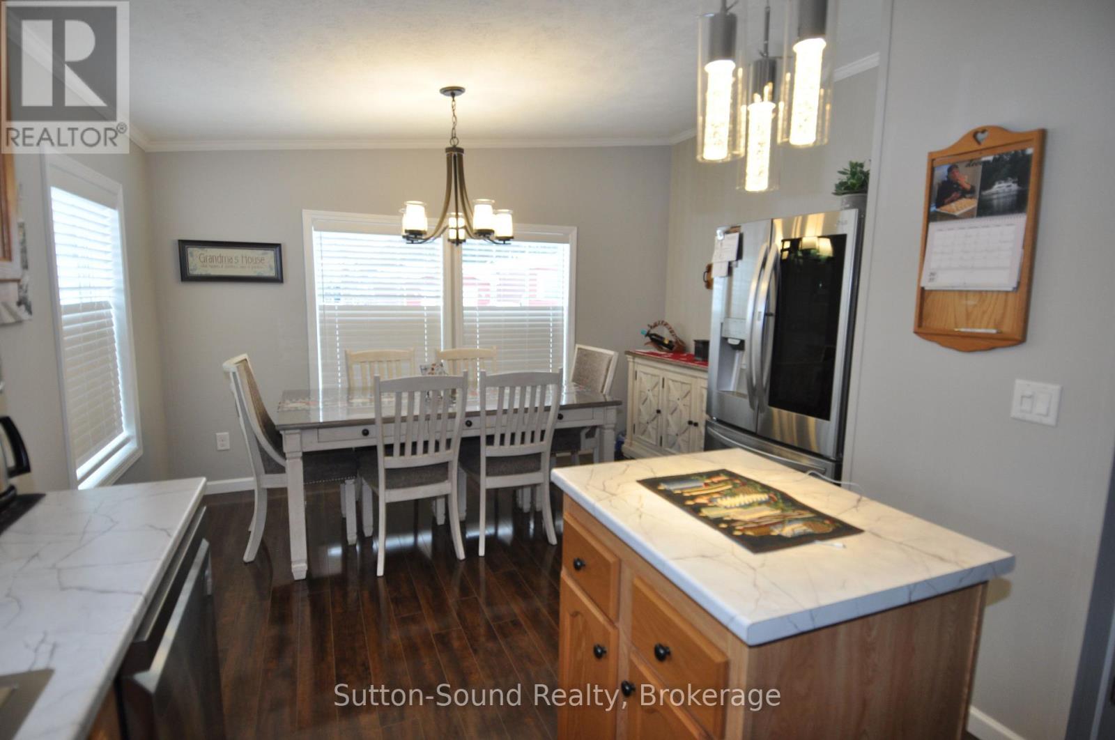 144 Rosewood Drive, Georgian Bluffs, Ontario  N4K 5N5 - Photo 9 - X12655698