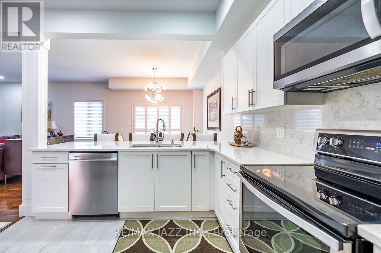 10 Thomas Bird Street, Clarington, Ontario  L1C 7C9 - Photo 13 - E12655676