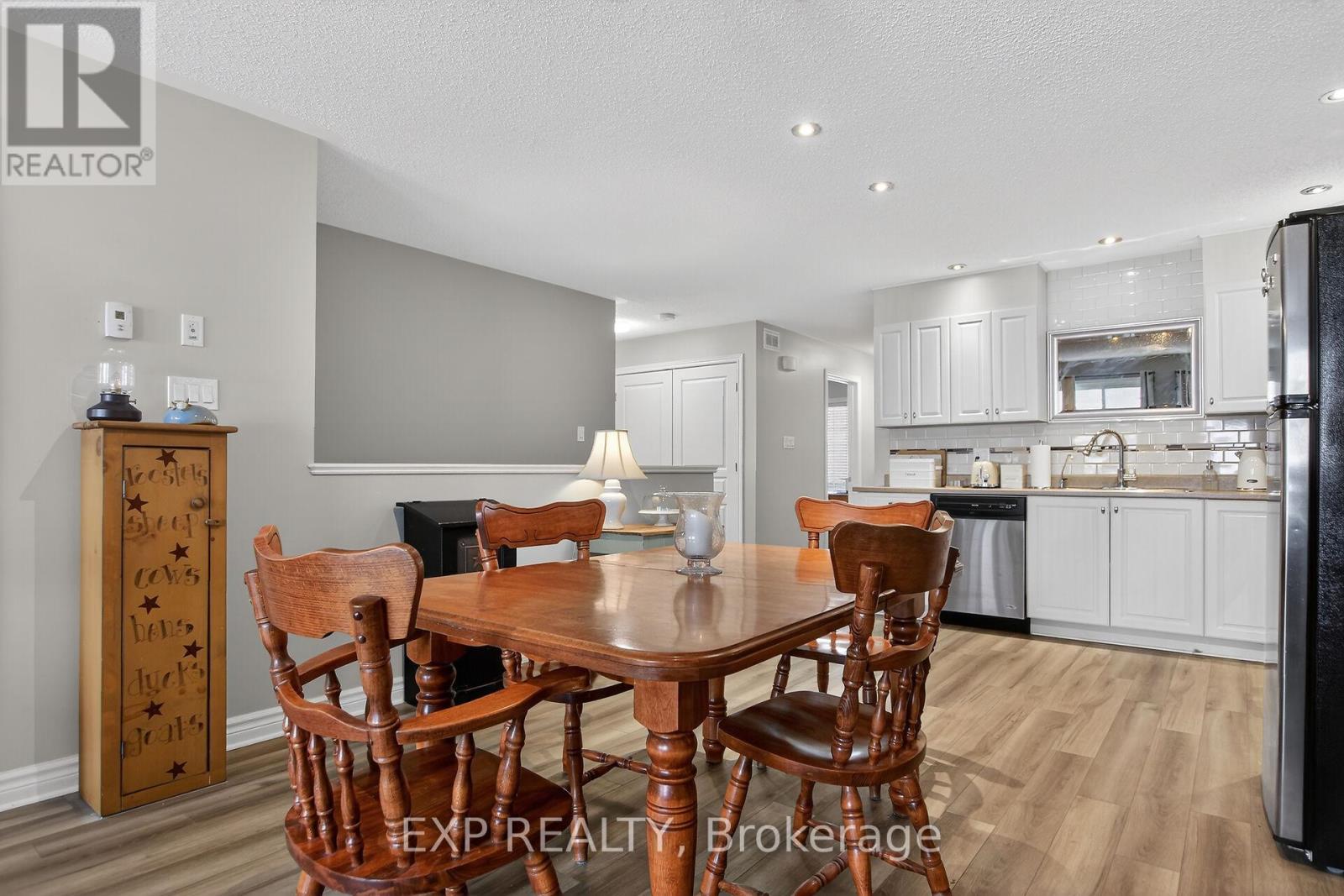 318 Finner Court, Mississippi Mills, Ontario  K0A 1A0 - Photo 13 - X12655664