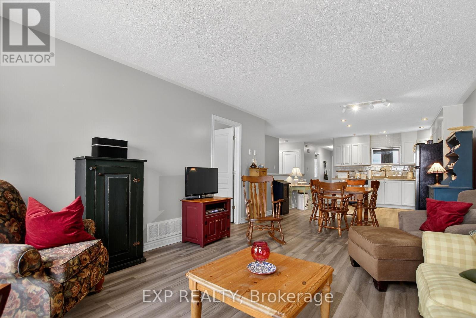 318 Finner Court, Mississippi Mills, Ontario  K0A 1A0 - Photo 19 - X12655664