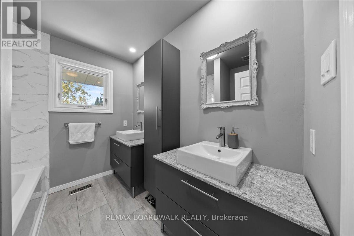 7 Gagnon Court, Ottawa, Ontario  K2K 1A7 - Photo 26 - X12655756