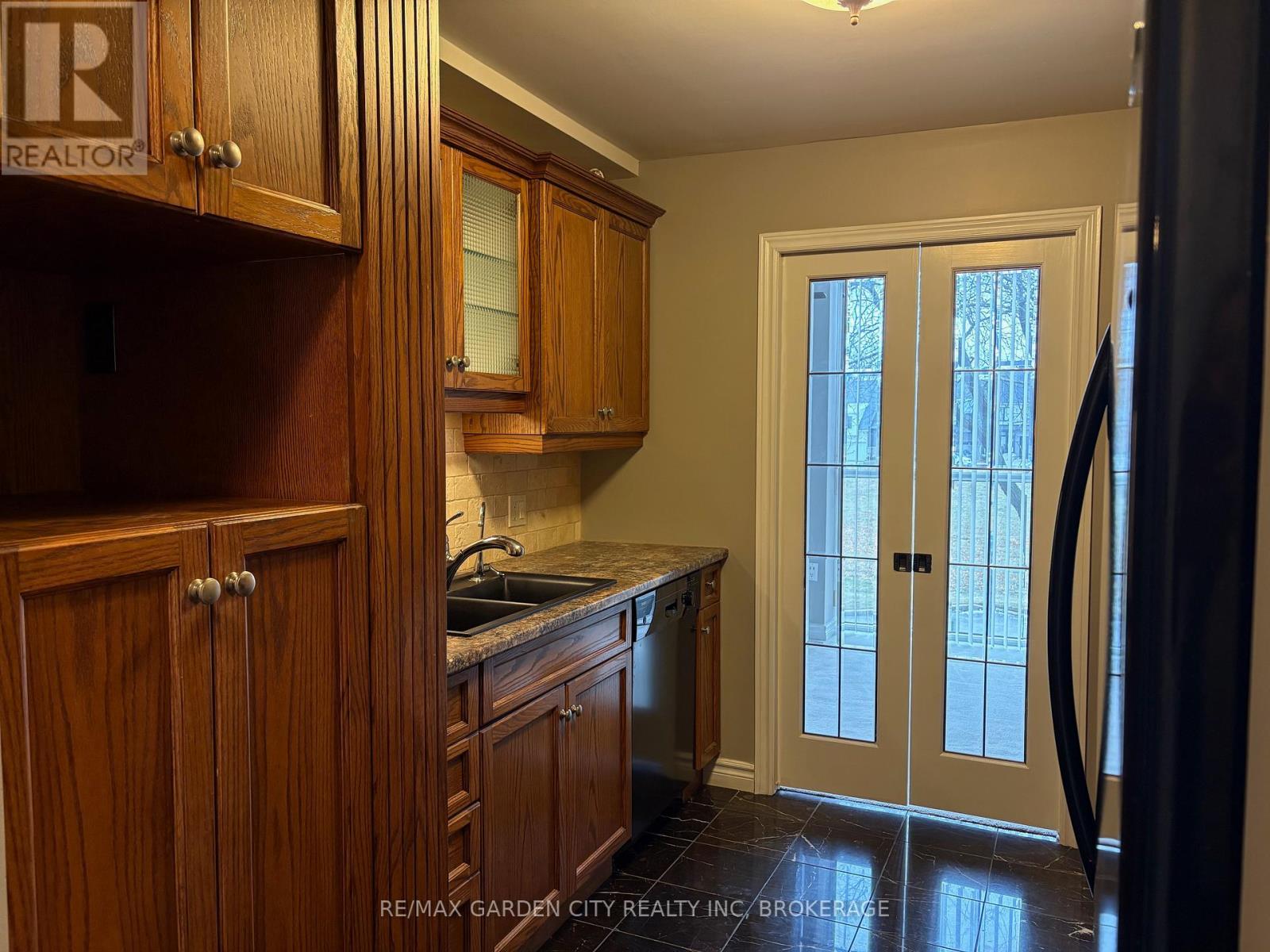 207 - 162 Martindale Road, St. Catharines, Ontario  L2S 3S4 - Photo 14 - X12655716