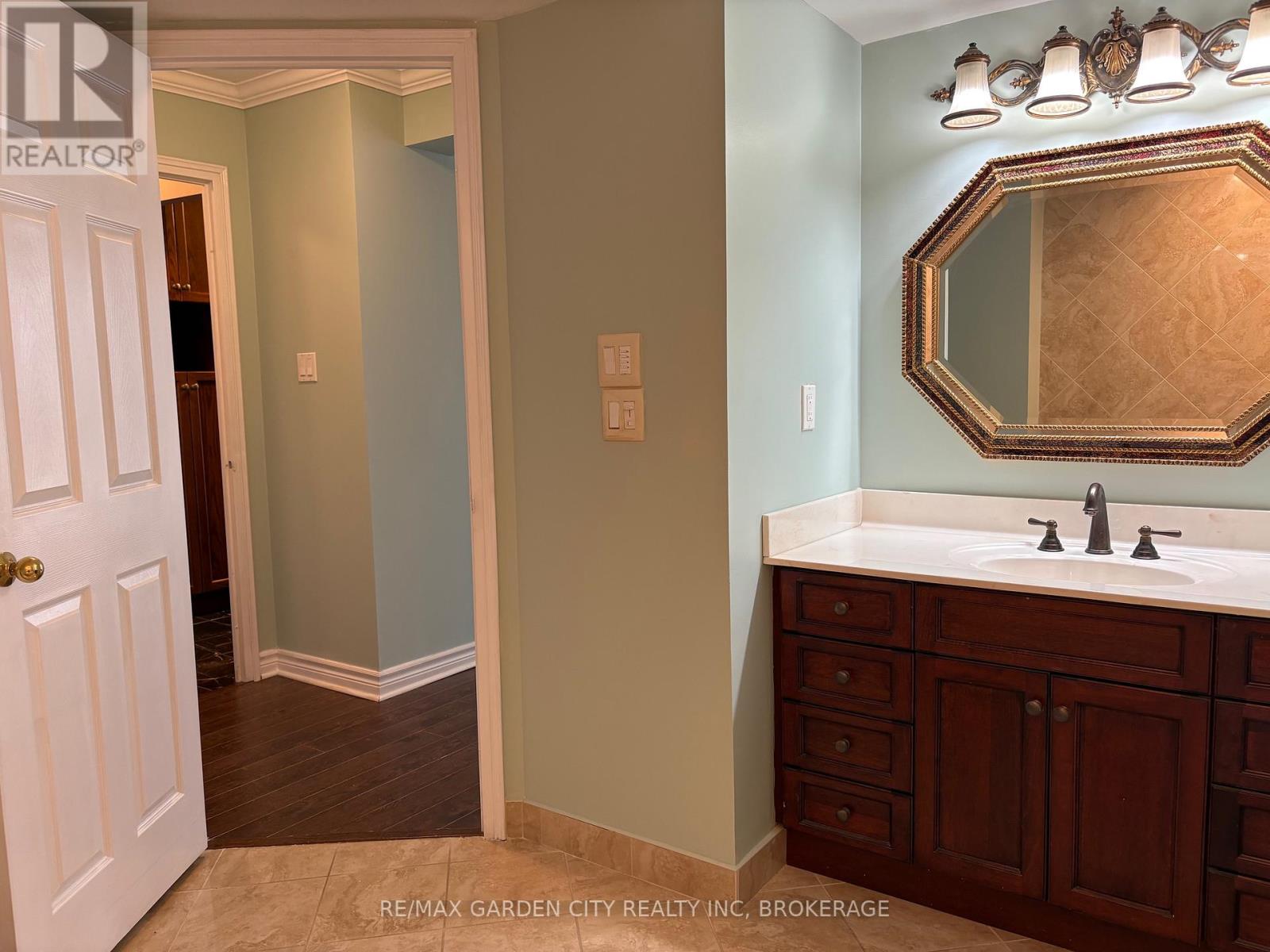 207 - 162 Martindale Road, St. Catharines, Ontario  L2S 3S4 - Photo 22 - X12655716