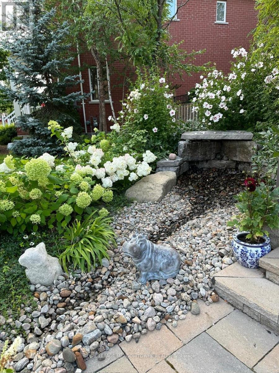 633 Wettlaufer Terrace, Milton, Ontario  L9T 8N1 - Photo 50 - W12604070