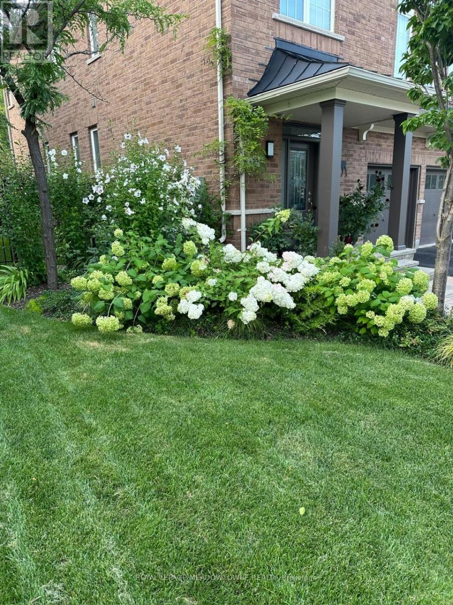 633 Wettlaufer Terrace, Milton, Ontario  L9T 8N1 - Photo 48 - W12604070