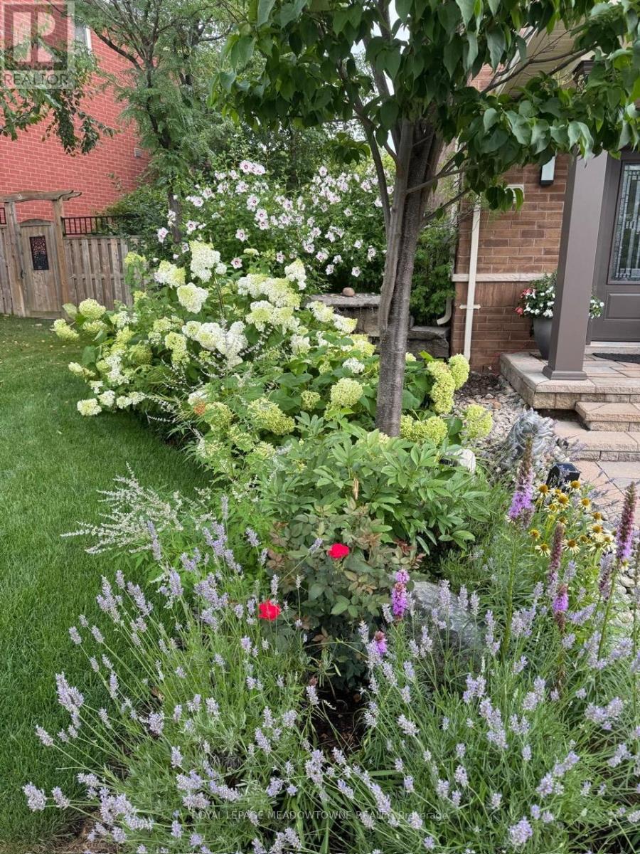 633 Wettlaufer Terrace, Milton, Ontario  L9T 8N1 - Photo 47 - W12604070