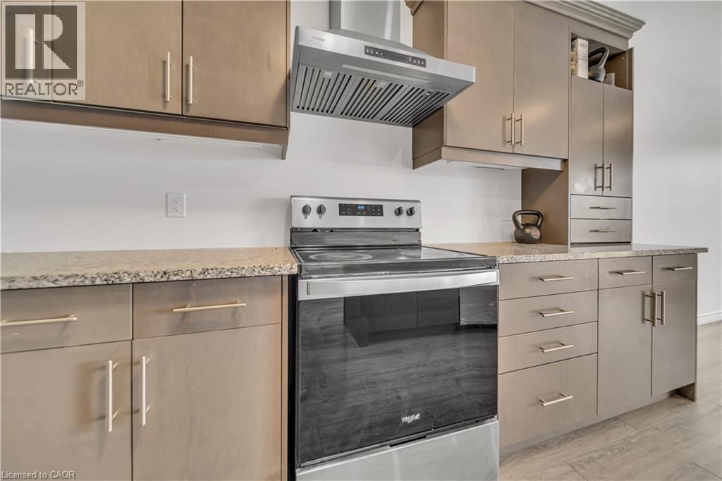 34 West Mill Street, Ayr, Ontario  N0B 1E0 - Photo 13 - 40795473