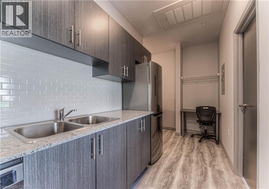 275 Larch Street Unit# F113, Waterloo, Ontario  N2L 3R2 - Photo 6 - 40789977