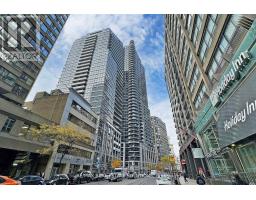 710 - 25 CARLTON STREET, Toronto, Ontario