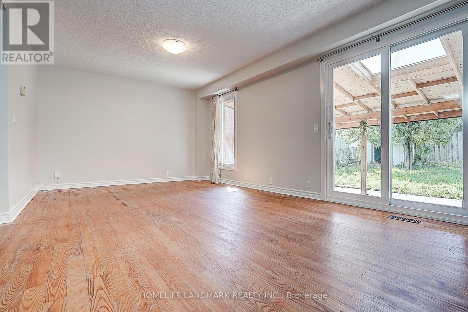 48 Green Spring Drive, Toronto, Ontario  M1V 2B1 - Photo 14 - E12655768