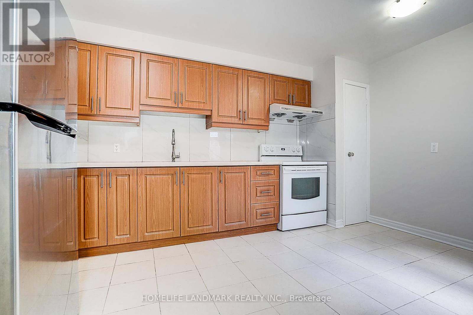 48 Green Spring Drive, Toronto, Ontario  M1V 2B1 - Photo 5 - E12655768