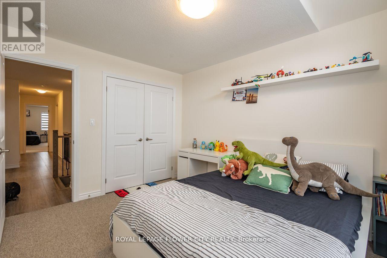 13 Ferragine Crescent, Bradford West Gwillimbury, Ontario  L3Z 2A6 - Photo 31 - N12655674