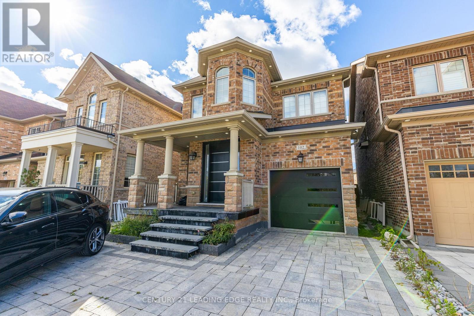 102 Mactier Drive, Vaughan, Ontario  L4H 4T9 - Photo 2 - N12655682