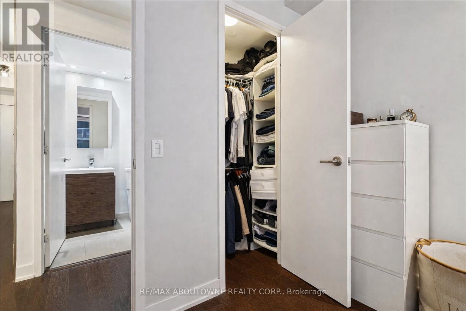 546 - 1030 King Street W, Toronto, Ontario  M6K 3N3 - Photo 18 - C12655728